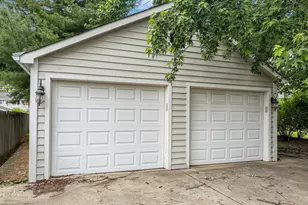 827 N Loomis St, Naperville, IL 60563 - Photo 12