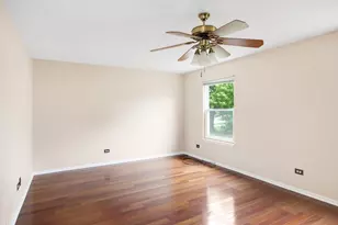 288 Forest Dr, Crystal Lake, IL 60014 - Photo 12