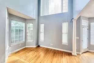 930 Case St, Naperville, IL 60563 - Photo 2