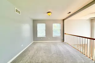 930 Case St, Naperville, IL 60563 - Photo 10