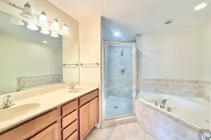 930 Case St, Naperville, IL 60563 - Photo 12