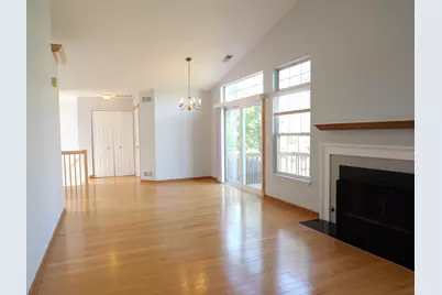 122 Kennebunk Court #122, Glendale Heights, IL 60139 - Photo 8