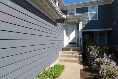 122 Kennebunk Court #122, Glendale Heights, IL 60139 - Photo 2