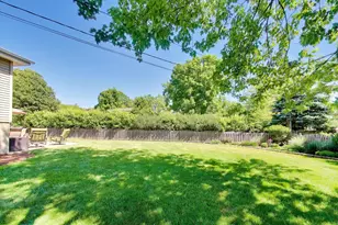 905 S School St, Mount Prospect, IL 60056 - Photo 28