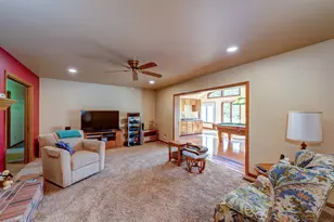 0S885 Spring Green Way, Batavia, IL 60510 - Photo 10