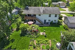 1350 Nottingham Ln, Hoffman Estates, IL 60169 - Photo 36