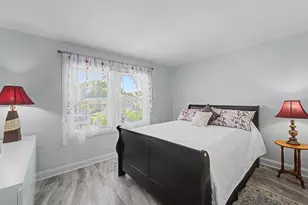 1350 Nottingham Ln, Hoffman Estates, IL 60169 - Photo 16