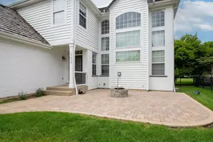 1659 Constitution Dr, Glenview, IL 60026 - Photo 16