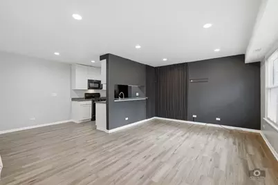 1312 Woodcutter Lane #C, Wheaton, IL 60189 - Photo 2