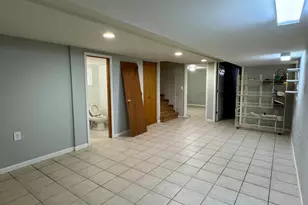 3107 W Howard St, Chicago, IL 60645 - Photo 18