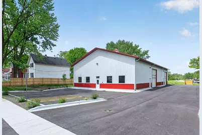 355 N Sacramento Street, Sycamore, IL 60178 - Photo 1