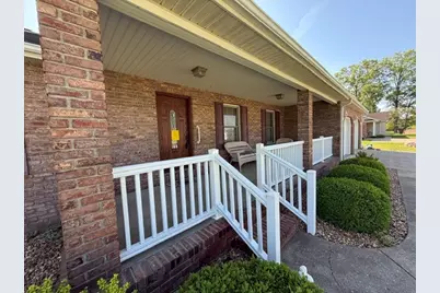 1303 N Magnolia Drive, Marion, IL 62959 - Photo 2