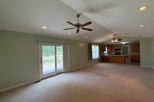 1303 N Magnolia Dr, Marion, IL 62959 - Photo 6