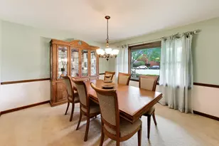 2302 Lisa Ct, Palatine, IL 60067 - Photo 6