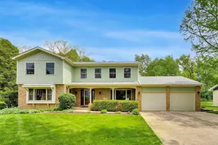 2302 Lisa Ct, Palatine, IL 60067 - Photo 1