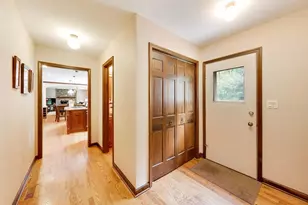 2302 Lisa Ct, Palatine, IL 60067 - Photo 16