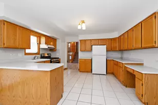 16237 Lake Villa Ave, Tinley Park, IL 60477 - Photo 10