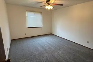 910 Pomona Dr, Champaign, IL 61822 - Photo 14