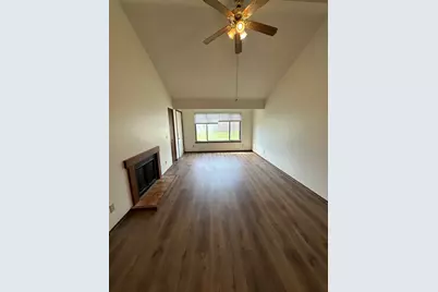 910 Pomona Drive #910, Champaign, IL 61822 - Photo 4