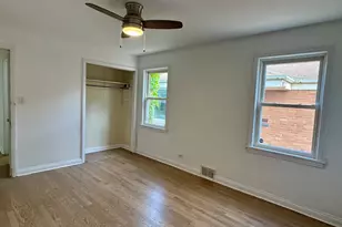 6328 N Troy St, Chicago, IL 60659 - Photo 10