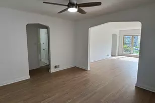 6328 N Troy St, Chicago, IL 60659 - Photo 4