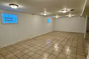 6328 N Troy St, Chicago, IL 60659 - Photo 18