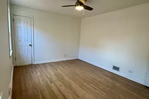 6328 N Troy St, Chicago, IL 60659 - Photo 12