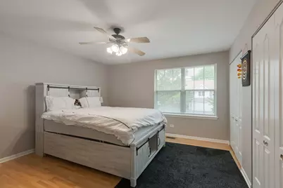 647 N Charter Hall Drive, Palatine, IL 60067 - Photo 16