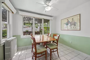 6551 N Maplewood Ave, Chicago, IL 60645 - Photo 10