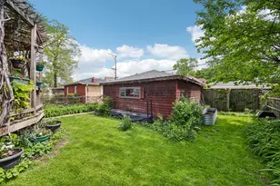 6551 N Maplewood Ave, Chicago, IL 60645 - Photo 28