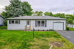 30W162 Claymore Ln, Naperville, IL 60563 - Photo 1