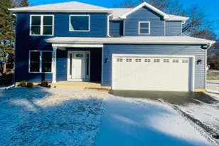 820 N Van Buren St, Batavia, IL 60510 - Photo 1