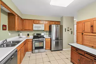 2130 Aberdeen Ct, Hanover Park, IL 60133 - Photo 12