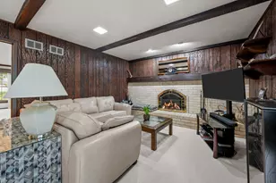 40 Fairview Ave, Deerfield, IL 60015 - Photo 8