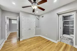 864 W Aldine Ave, Chicago, IL 60657 - Photo 26