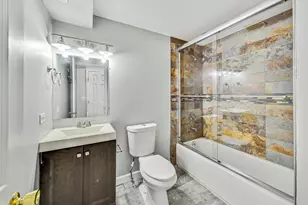 864 W Aldine Ave, Chicago, IL 60657 - Photo 24