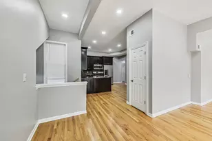 864 W Aldine Ave, Chicago, IL 60657 - Photo 6