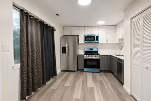 8818 S Cottage Grove Ave, Chicago, IL 60619 - Photo 2