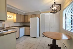 7325 W Tiffany Dr, Orland Park, IL 60462 - Photo 2