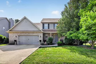 713 Clifford Dr, Minooka, IL 60447 - Photo 1