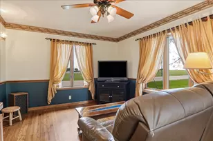 209 N Birch St, Maroa, IL 61756 - Photo 10