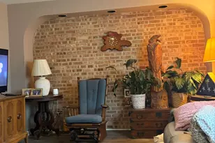 2130 Hawthorne Ln, Waukegan, IL 60087 - Photo 8