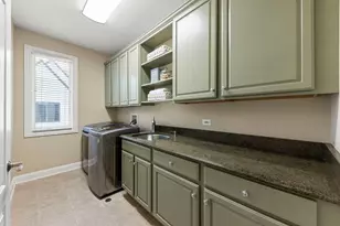 1046 Sylvan Cir, Naperville, IL 60540 - Photo 50