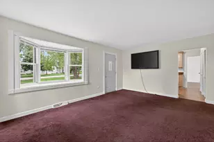 7339 S Park Ave, Burr Ridge, IL 60527 - Photo 8