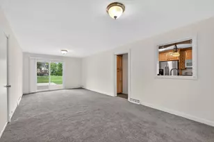 7339 S Park Ave, Burr Ridge, IL 60527 - Photo 6
