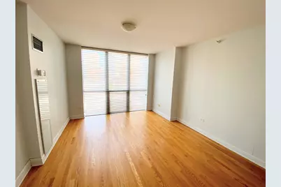 600 N Dearborn Street #811, Chicago, IL 60654 - Photo 8