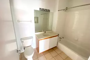 600 N Dearborn St, Chicago, IL 60654 - Photo 12