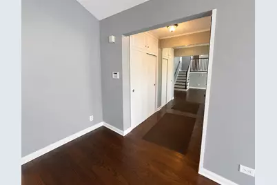 360 E Huntington Lane, Elmhurst, IL 60126 - Photo 6