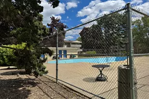 920 Beau Dr, Des Plaines, IL 60016 - Photo 22
