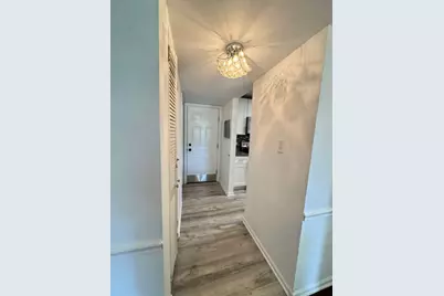 920 Beau Drive #207, Des Plaines, IL 60016 - Photo 2